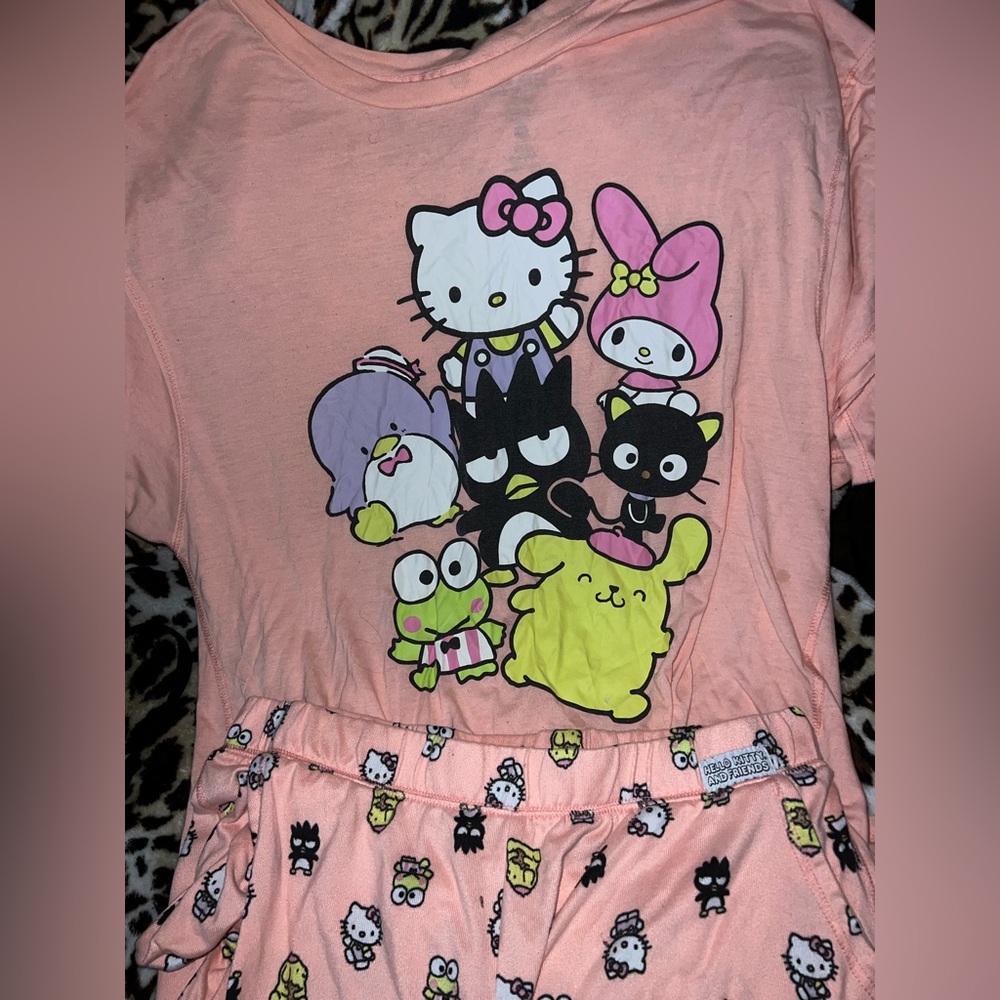Hello Kitty Pajama Set - Picture 7 of 7